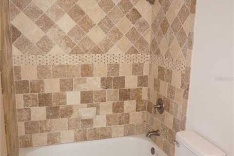 Casa en venta en Orlando, Florida, 3 dormitorios, 147.9 m2 № 1916663 - foto 13