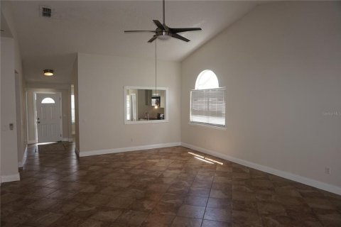 Casa en venta en Orlando, Florida, 3 dormitorios, 147.9 m2 № 1916663 - foto 4