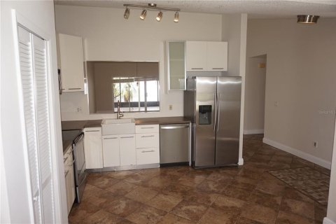 Casa en venta en Orlando, Florida, 3 dormitorios, 147.9 m2 № 1916663 - foto 7