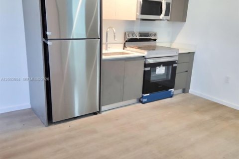 Appartement à louer à Miami, Floride: 2 chambres, 53.88 m2 № 2173414 - photo 4