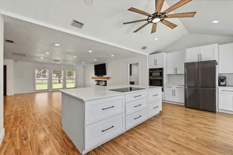Villa ou maison à vendre à Pinellas Park, Floride: 3 chambres, 223.99 m2 № 2342446 - photo 18