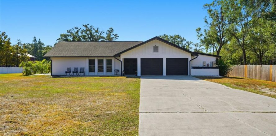 Villa ou maison à Pinellas Park, Floride 3 chambres, 223.99 m2 № 2342446