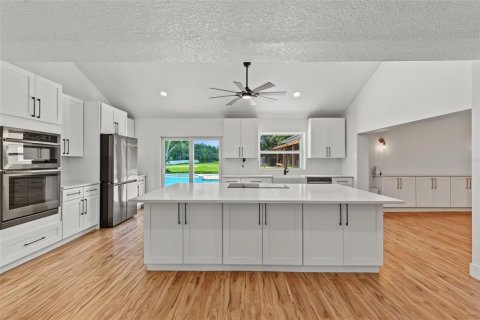 Villa ou maison à vendre à Pinellas Park, Floride: 3 chambres, 223.99 m2 № 2342446 - photo 17