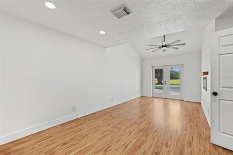 Villa ou maison à vendre à Pinellas Park, Floride: 3 chambres, 223.99 m2 № 2342446 - photo 26