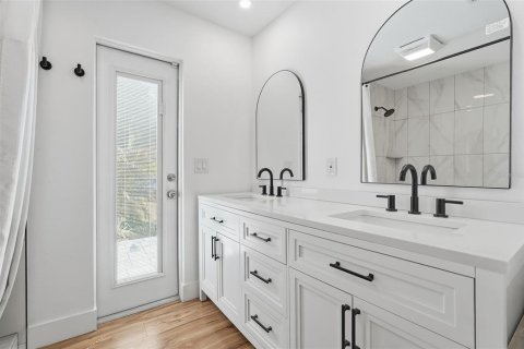 Villa ou maison à vendre à Pinellas Park, Floride: 3 chambres, 223.99 m2 № 2342446 - photo 30