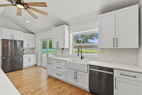 Villa ou maison à vendre à Pinellas Park, Floride: 3 chambres, 223.99 m2 № 2342446 - photo 14