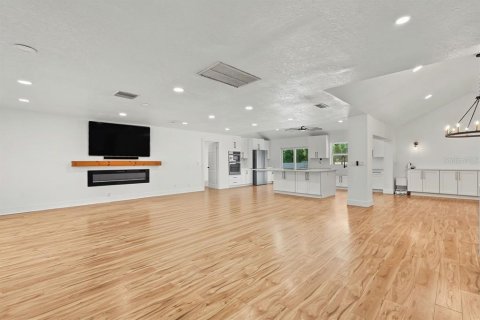 Villa ou maison à vendre à Pinellas Park, Floride: 3 chambres, 223.99 m2 № 2342446 - photo 8