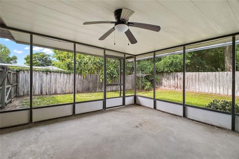 Casa en venta en Eustis, Florida, 3 dormitorios, 164.81 m2 № 1760330 - foto 25