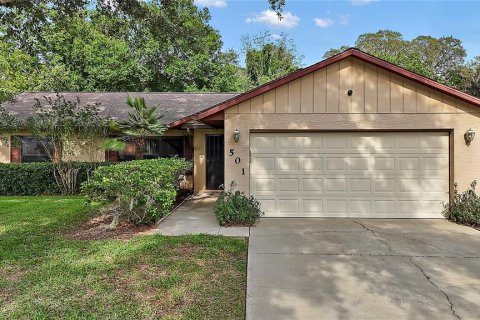 Casa en venta en Eustis, Florida, 3 dormitorios, 164.81 m2 № 1760330 - foto 1