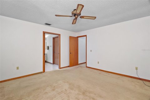 Casa en venta en Eustis, Florida, 3 dormitorios, 164.81 m2 № 1760330 - foto 17
