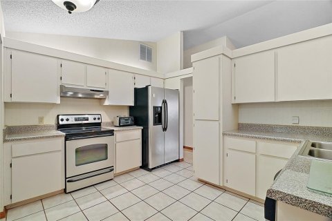 Casa en venta en Eustis, Florida, 3 dormitorios, 164.81 m2 № 1760330 - foto 10
