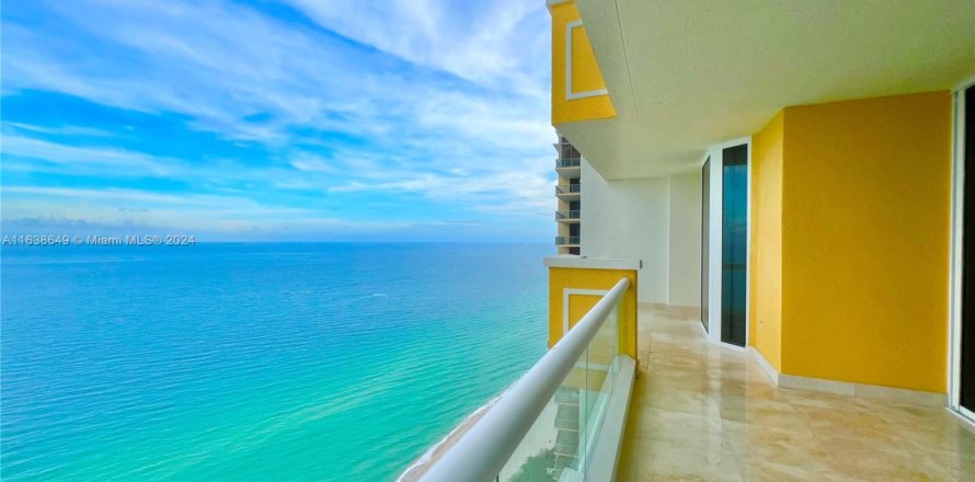 Condo in Sunny Isles Beach, Florida, 3 bedrooms № 1764616