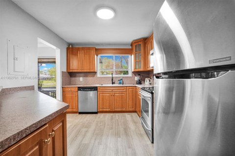 Touwnhouse à vendre à Deerfield Beach, Floride: 2 chambres, 120.77 m2 № 2025876 - photo 10