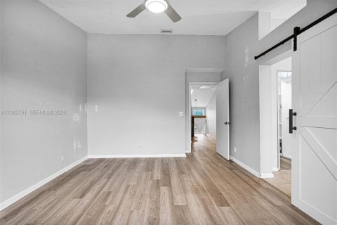 Touwnhouse à vendre à Deerfield Beach, Floride: 2 chambres, 120.77 m2 № 2025876 - photo 25