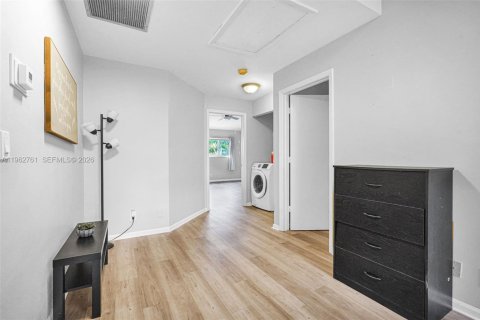 Touwnhouse à vendre à Deerfield Beach, Floride: 2 chambres, 120.77 m2 № 2025876 - photo 24