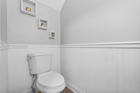 Touwnhouse à vendre à Deerfield Beach, Floride: 2 chambres, 120.77 m2 № 2025876 - photo 17