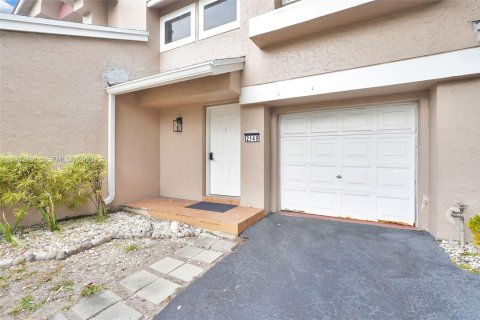 Touwnhouse à vendre à Deerfield Beach, Floride: 2 chambres, 120.77 m2 № 2025876 - photo 2