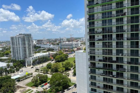 Condominio en alquiler en Miami, Florida, 1 dormitorio, 73.49 m2 № 1836694 - foto 16
