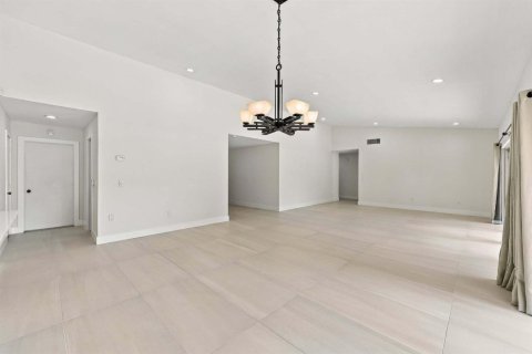 Villa ou maison à vendre à Boca Raton, Floride: 3 chambres, 227.33 m2 № 2439395 - photo 25