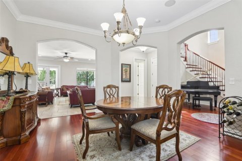 House in Tampa, Florida 4 bedrooms, 311.22 sq.m. № 1745560 - photo 11