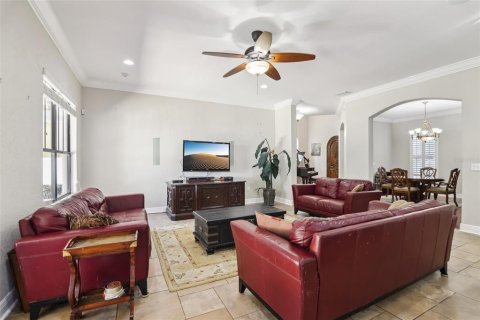 House in Tampa, Florida 4 bedrooms, 311.22 sq.m. № 1745560 - photo 8
