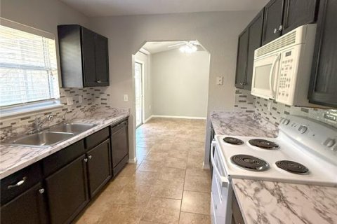 House in Ocala, Florida 3 bedrooms, 117.8 sq.m. № 1778040 - photo 7