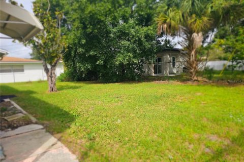 House in Kissimmee, Florida 3 bedrooms, 112.23 sq.m. № 2405446 - photo 12