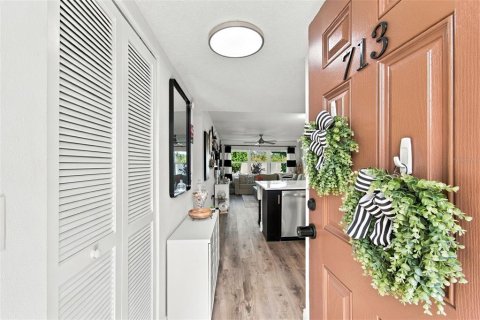 Condo in Palm Harbor, Florida, 2 bedrooms  № 2394255 - photo 3