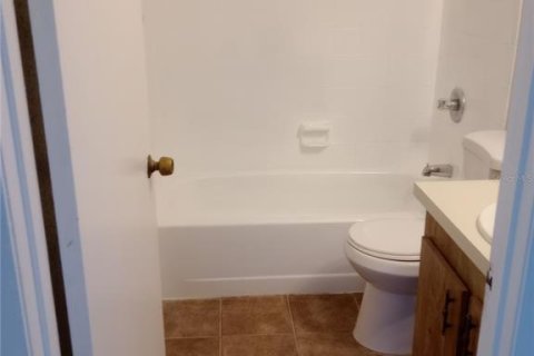Appartement à louer à Titusville, Floride: 2 chambres, 76.18 m2 № 2101065 - photo 11