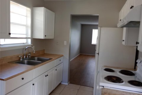Appartement à louer à Titusville, Floride: 2 chambres, 76.18 m2 № 2101065 - photo 6