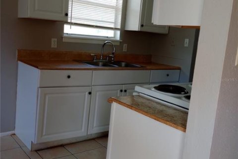 Appartement à louer à Titusville, Floride: 2 chambres, 76.18 m2 № 2101065 - photo 5