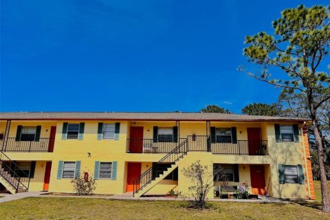 Appartement à Titusville, Floride 2 chambres, 76.18 m2 № 2101065