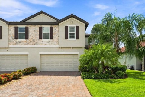 Villa ou maison à vendre à Lakewood Ranch, Floride: 3 chambres, 178.93 m2 № 2315192 - photo 2