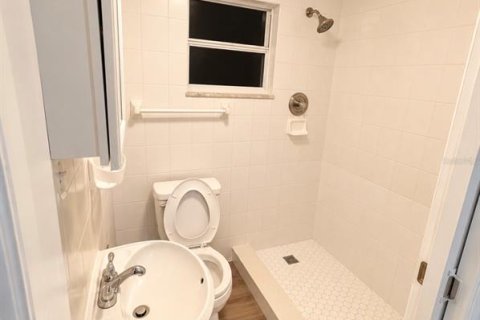 Villa ou maison à vendre à Tampa, Floride: 6 chambres, 214.05 m2 № 2416528 - photo 13