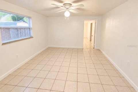 Villa ou maison à vendre à Tampa, Floride: 6 chambres, 214.05 m2 № 2416528 - photo 20