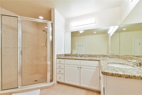 Condominio en alquiler en Aventura, Florida, 2 dormitorios, 107.4 m2 № 2028081 - foto 15