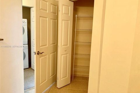 Condominio en alquiler en Aventura, Florida, 2 dormitorios, 107.4 m2 № 2028081 - foto 7