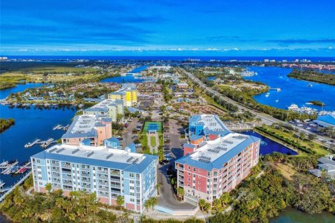 Condo à New Smyrna Beach, Floride, 3 chambres  № 2124167