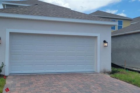 Villa ou maison à louer à Kissimmee, Floride: 4 chambres, 189.89 m2 № 2116215 - photo 4