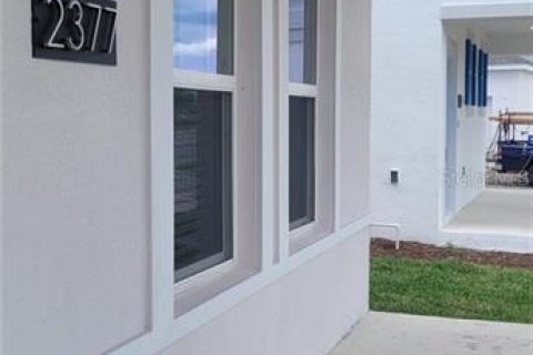 Villa ou maison à louer à Kissimmee, Floride: 4 chambres, 189.89 m2 № 2116215 - photo 3