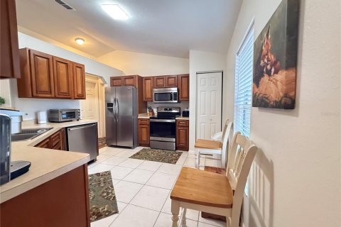 House in Ocala, Florida 3 bedrooms, 124.58 sq.m. № 2104325 - photo 7