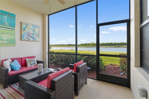 Condo in Bradenton, Florida, 2 bedrooms  № 1869516 - photo 8