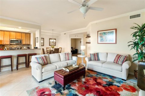 Condo in Bradenton, Florida, 2 bedrooms  № 1869516 - photo 13