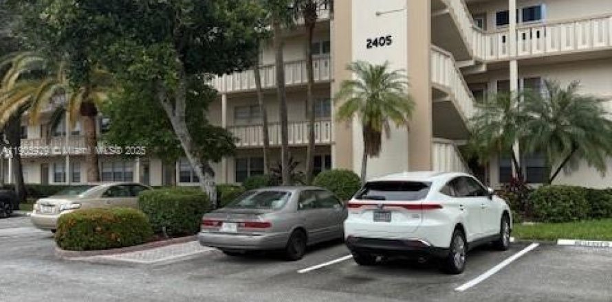 Condominio en Coconut Creek, Florida, 1 dormitorio № 1963567