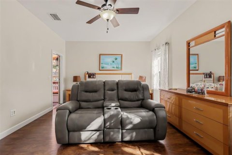 House in Palm Bay, Florida 3 bedrooms, 172.8 sq.m. № 2427520 - photo 19
