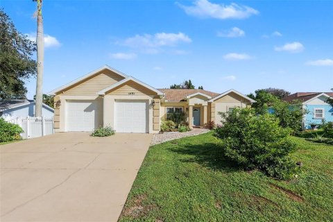 House in Palm Bay, Florida 3 bedrooms, 172.8 sq.m. № 2427520