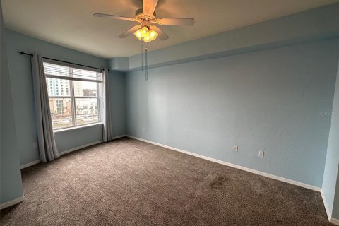 Condo in Tampa, Florida, 2 bedrooms  № 2208544 - photo 13