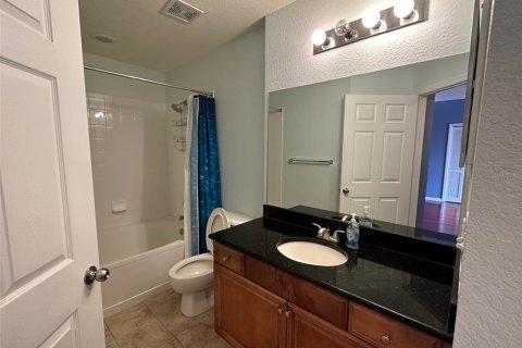 Condo in Tampa, Florida, 2 bedrooms  № 2208544 - photo 10