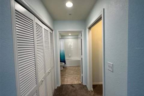 Condo in Tampa, Florida, 2 bedrooms  № 2208544 - photo 14