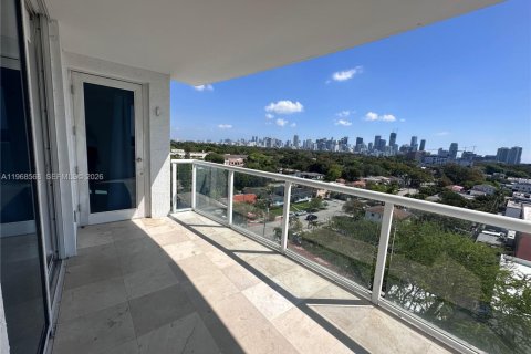 Condominio en alquiler en Miami, Florida, 1 dormitorio, 66.33 m2 № 2031604 - foto 17
